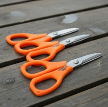 inSomnia Orange Schere – Präzise Angelschere für Schnur, Geflecht & Vorfach